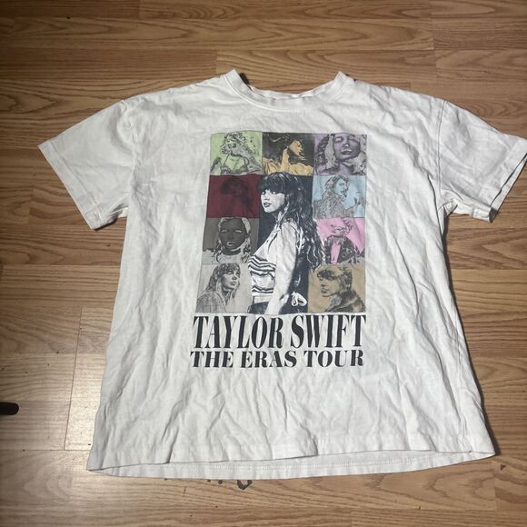 Taylor Swift The Eras Tour Official Merchandise T-Shirt White, Size Small - Picture 1 of 5